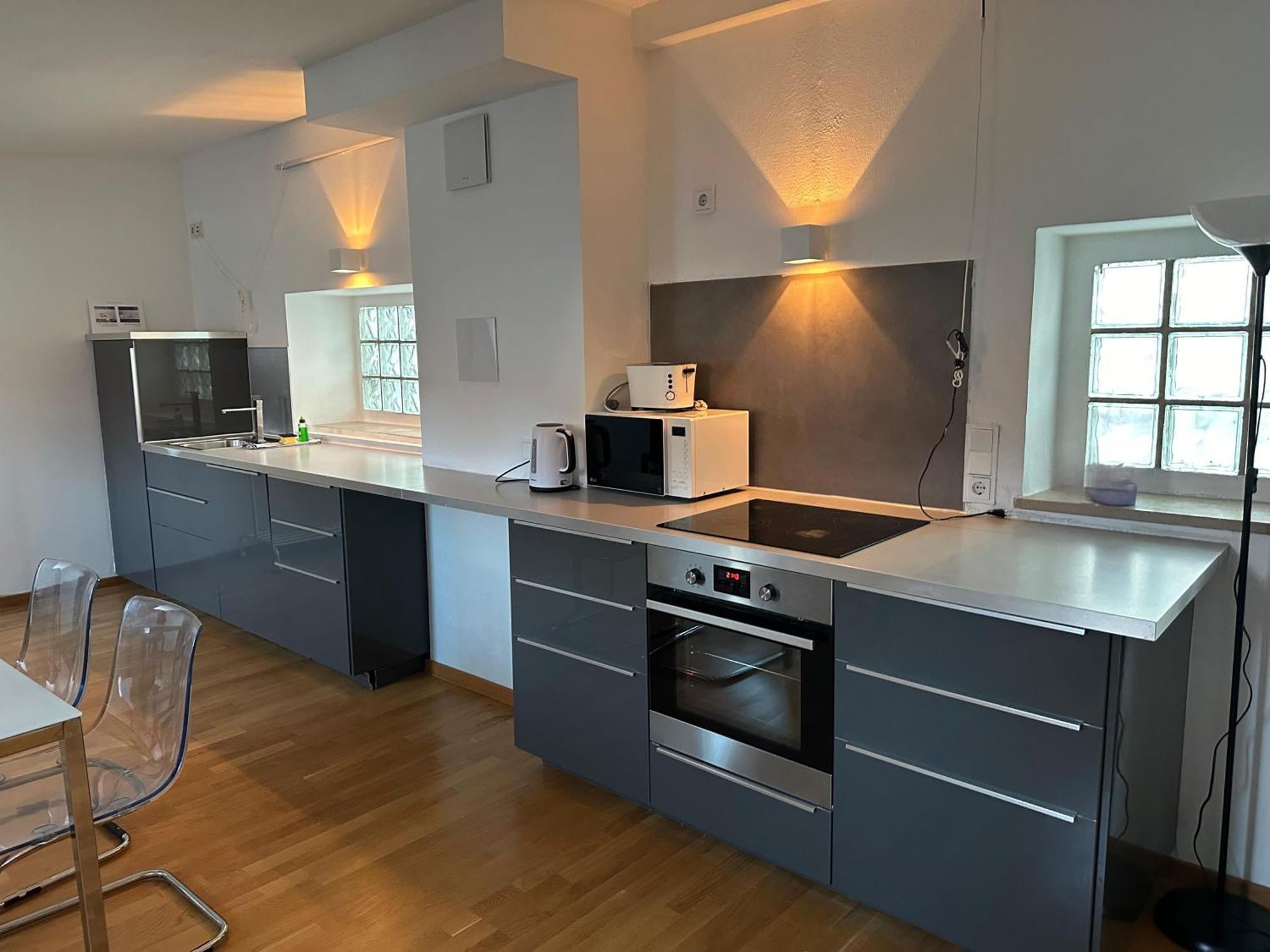 Al Nafurah Apartments Мюнхен Екстериор снимка