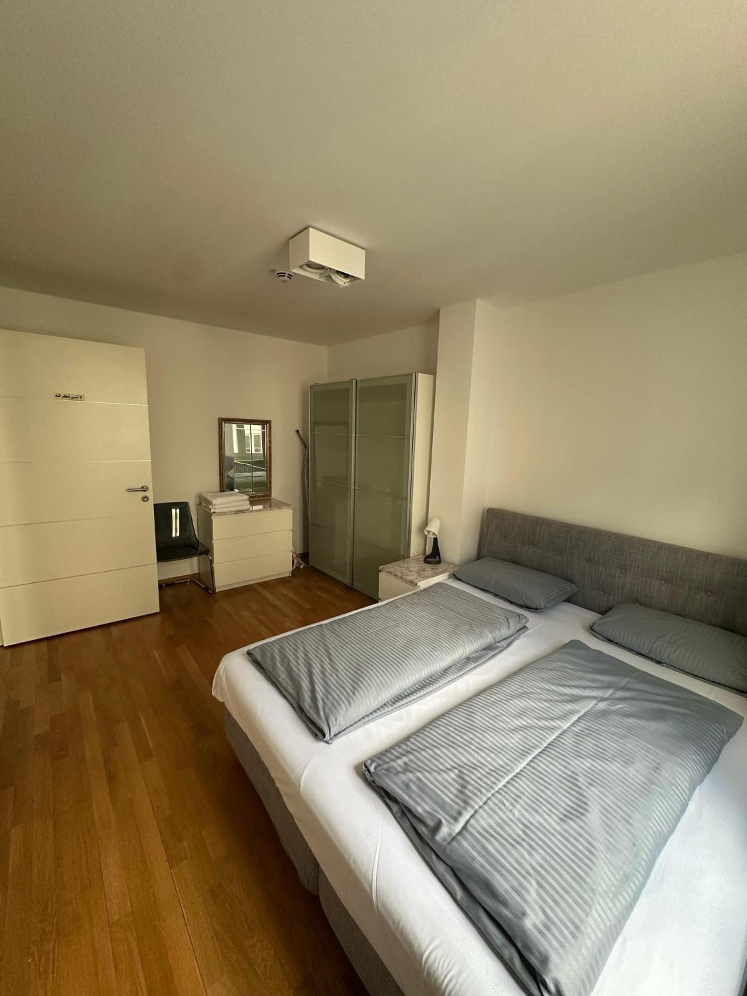 Al Nafurah Apartments Мюнхен Екстериор снимка