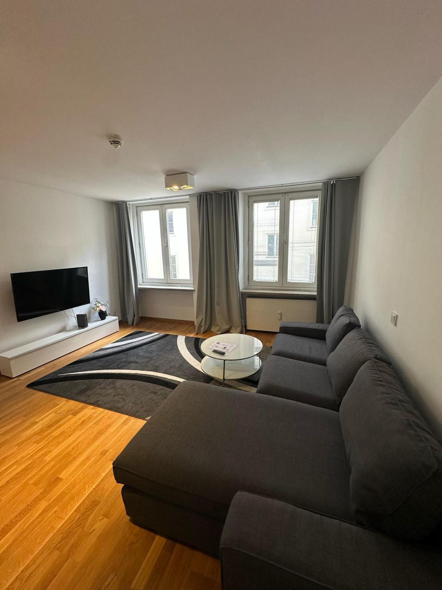 Al Nafurah Apartments Мюнхен Екстериор снимка