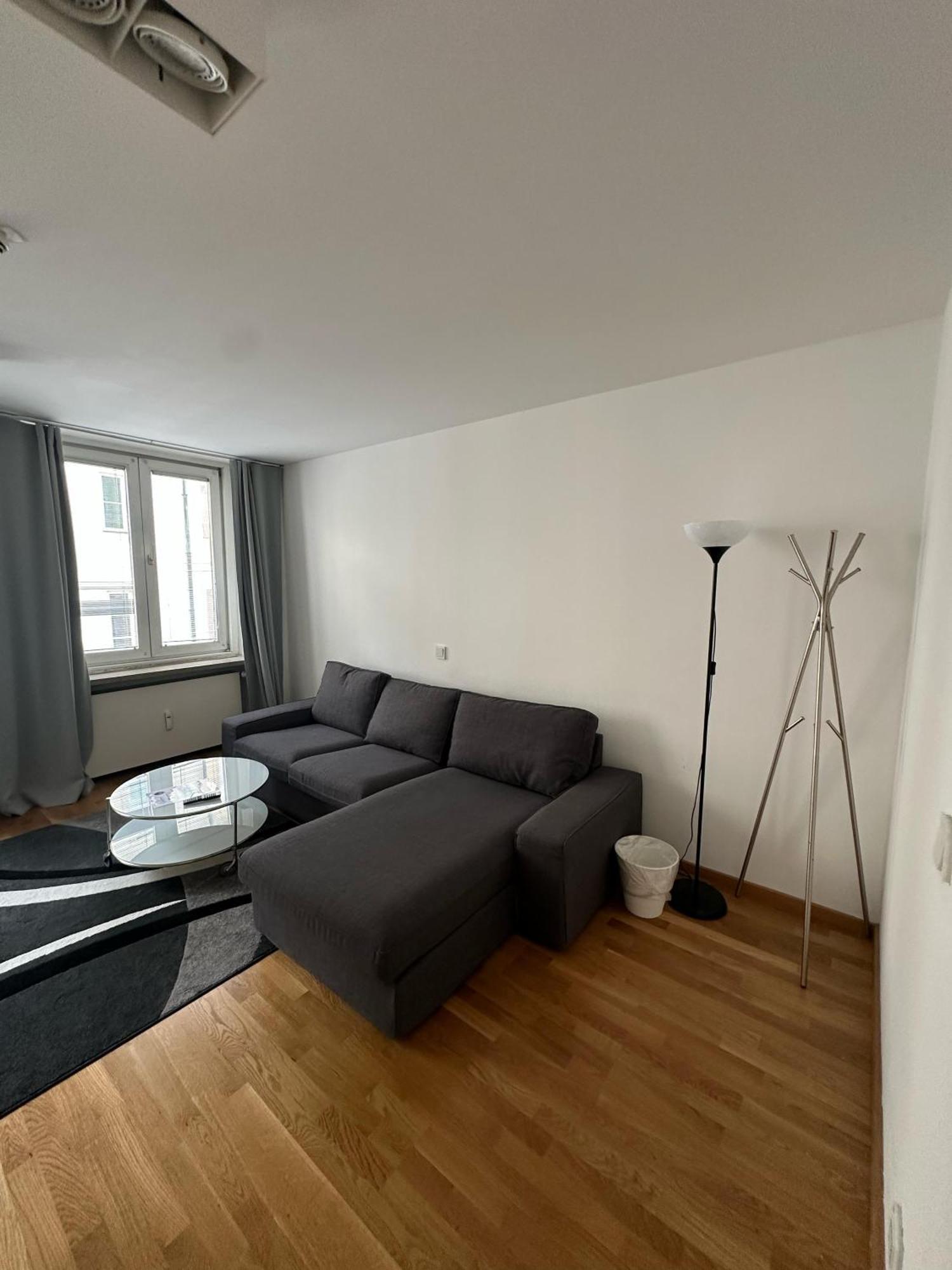 Al Nafurah Apartments Мюнхен Екстериор снимка