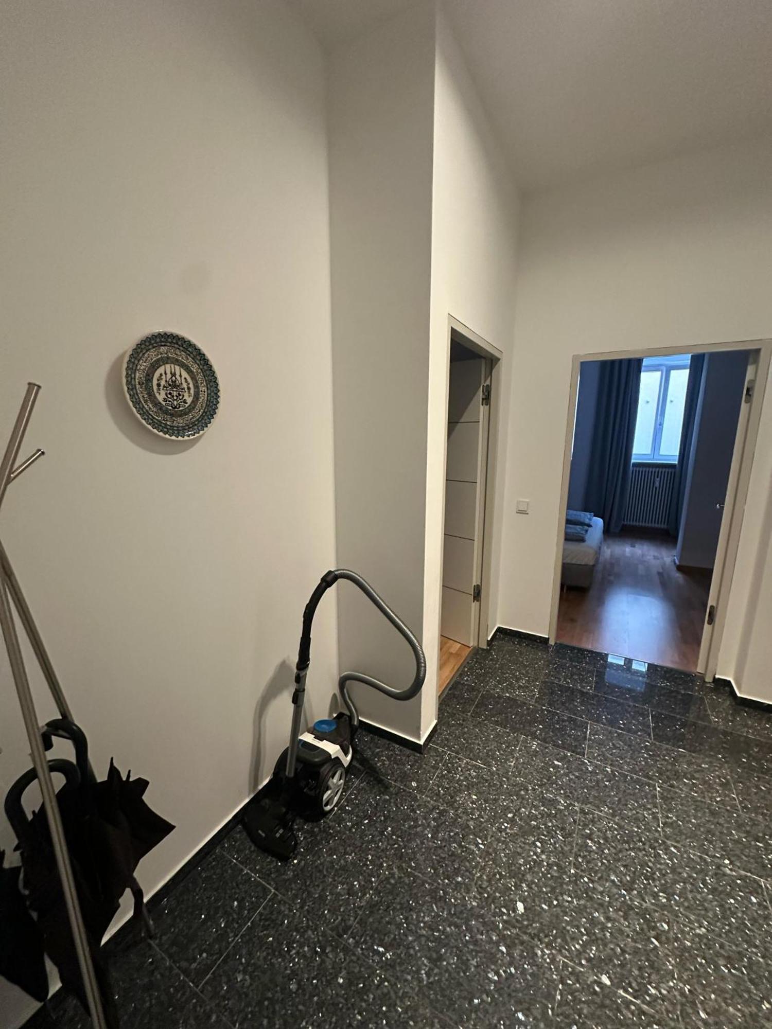 Al Nafurah Apartments Мюнхен Екстериор снимка
